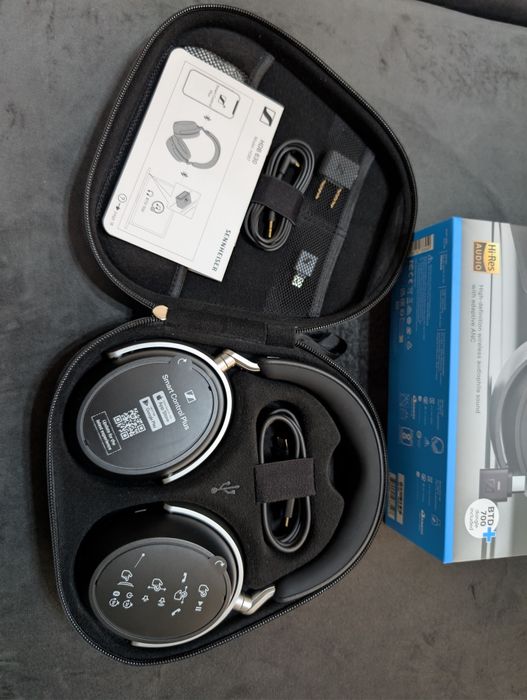 Casti Sennheiser HDB 630 noi