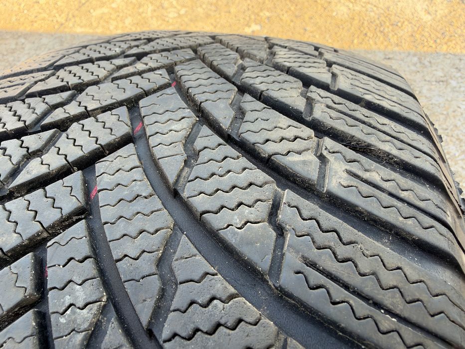 4бр. ОТЛИЧНИ Зимни Гуми С Борд 255/45R/20 -FIRESTONE- DOT:4424- 6.5мм.+5.3мм.