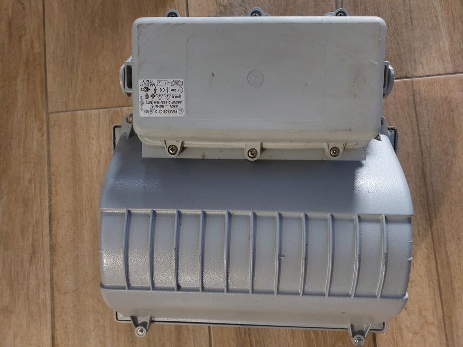 Reflector MARE antiexplozie si lampa cu vapori de sodiu