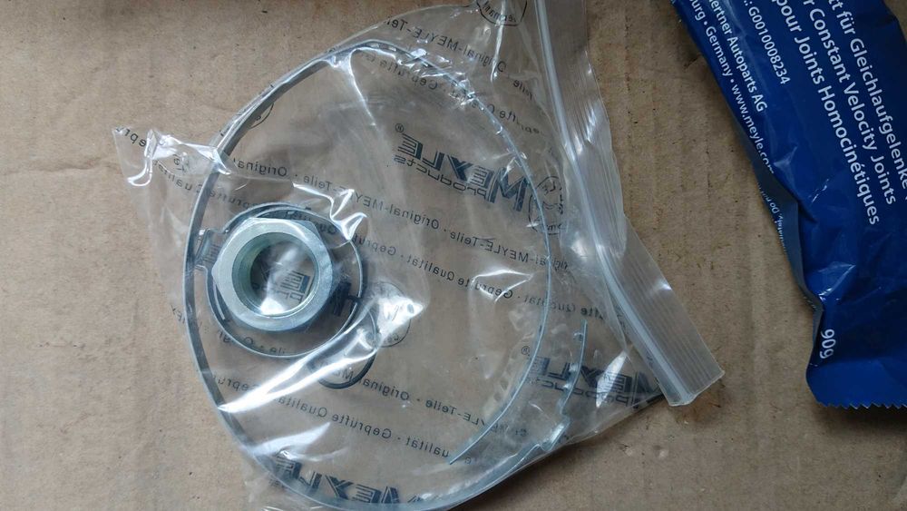 Комплект нови карета полуоски MEYLE за форд фокус МК1 до 2004год.