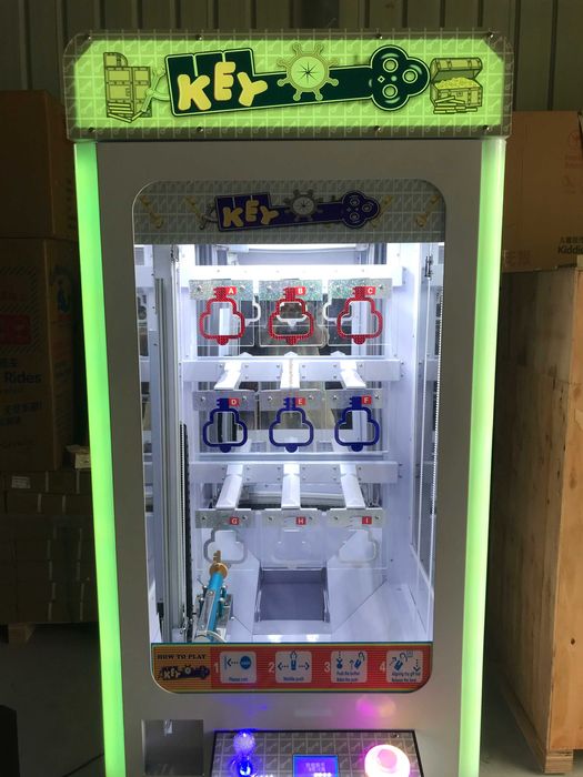 кранче за играчки автомат key master