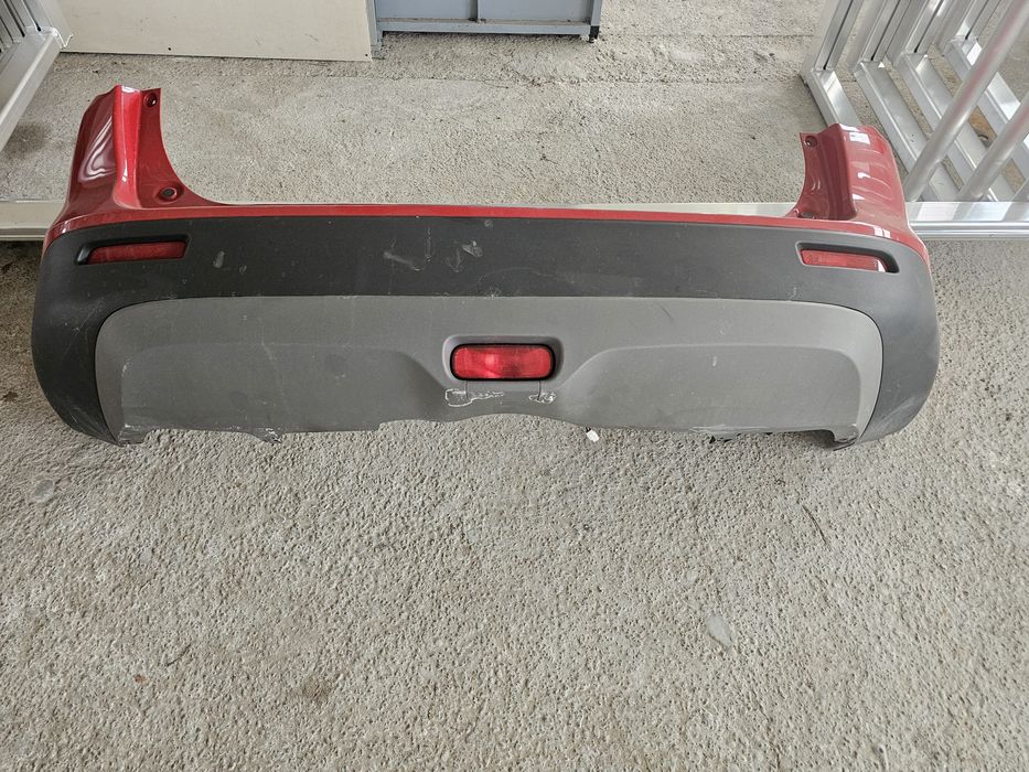 Bară spate spoiler Suzuki Vitara 2016-2020, culoare roșie, impecabila