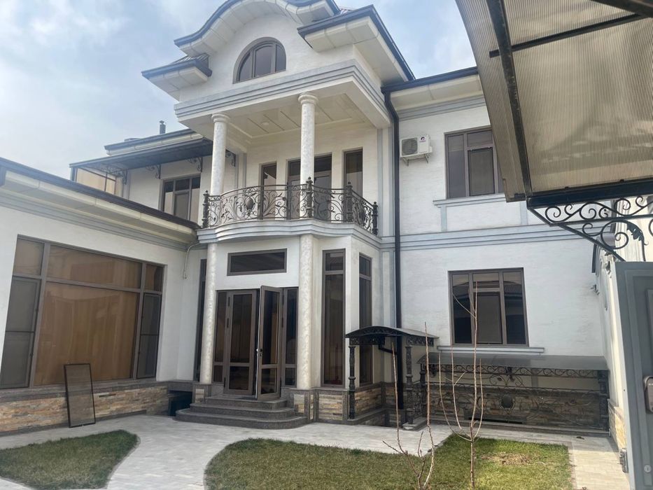 Сдается участок на 7 соток, Мирабадский район, можно под офис ( н773 )