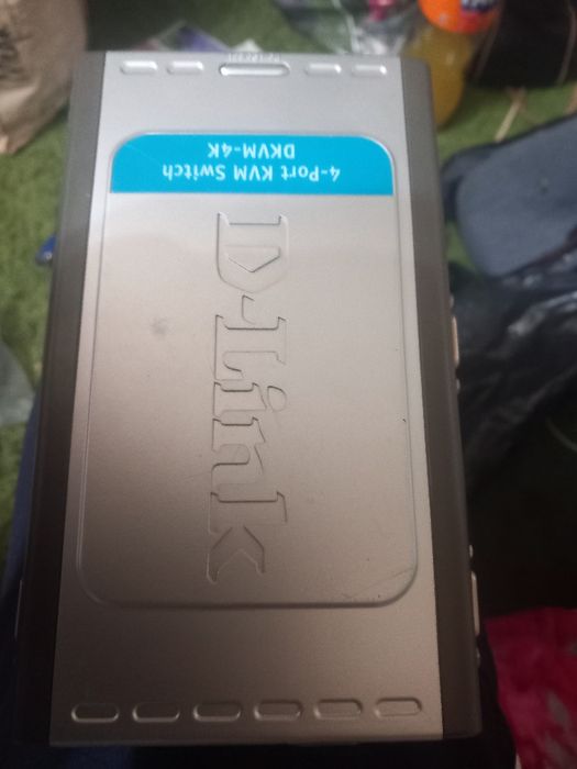 Aparat conector 4 calculatoare