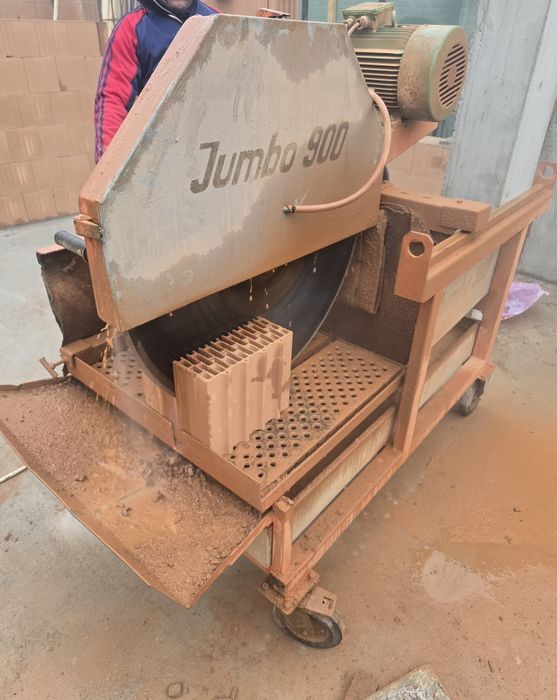 Masina taiat caramida sau piatra disc 900 mm