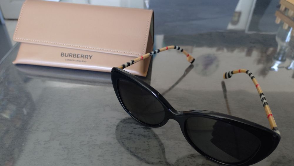 Дамски слънчеви очила Burberry