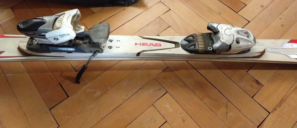 Ски и обувки "Head", щеки