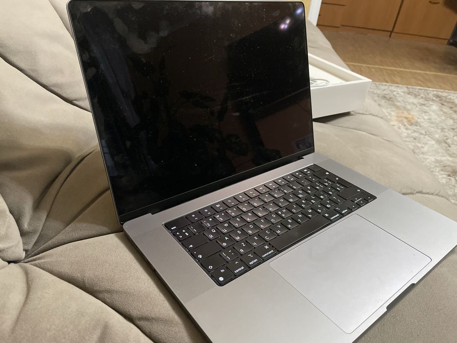 Apple MacBook PRO 16