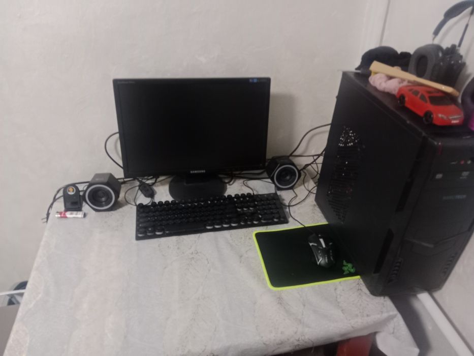 Kompyuter srochna sotiladi pul kerak Jizzax shaxarda