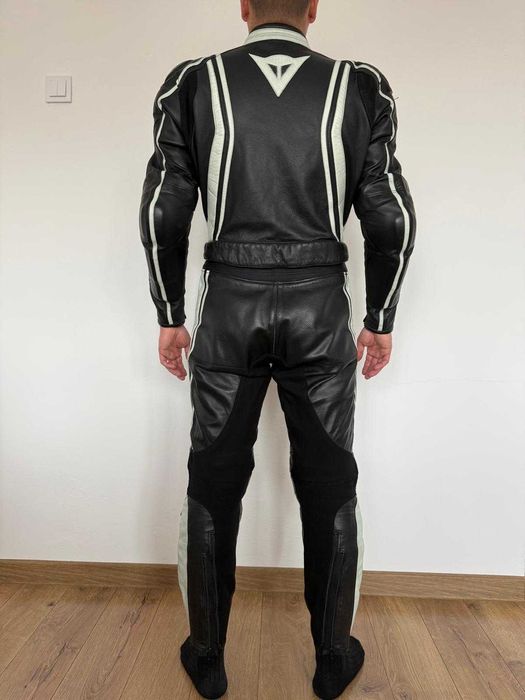 Combinezon Dainese din piele (2 piese)