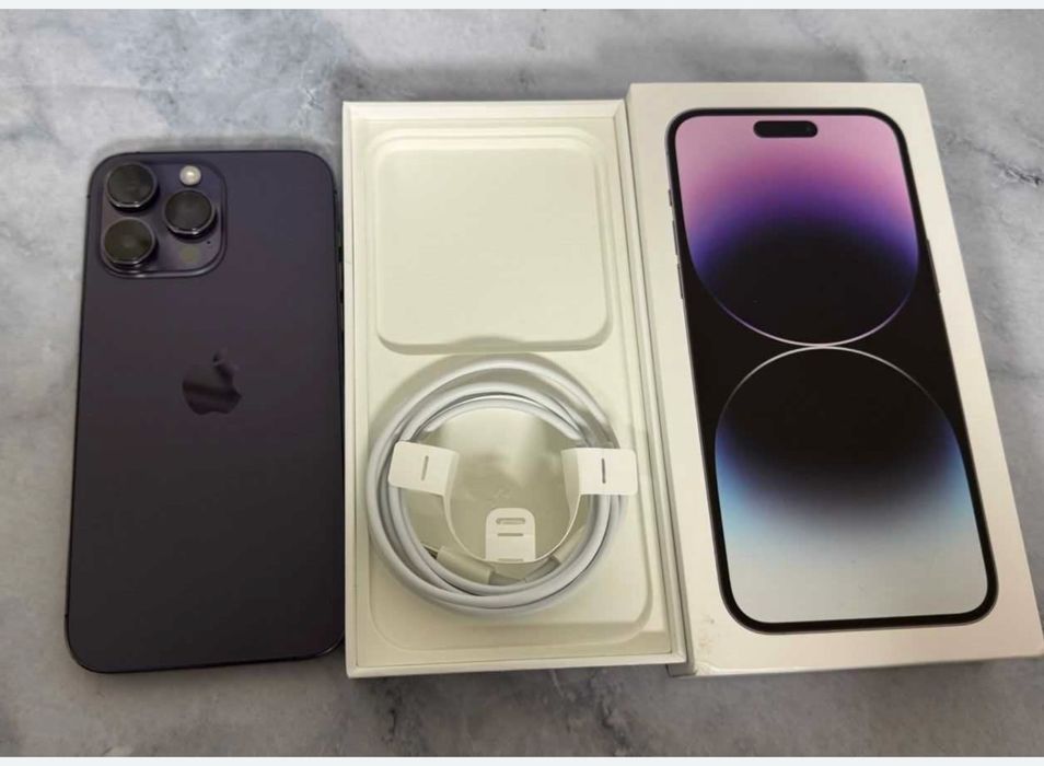 Продам Айфон 14 про макс !