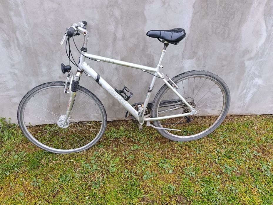 Продавам.      Колело