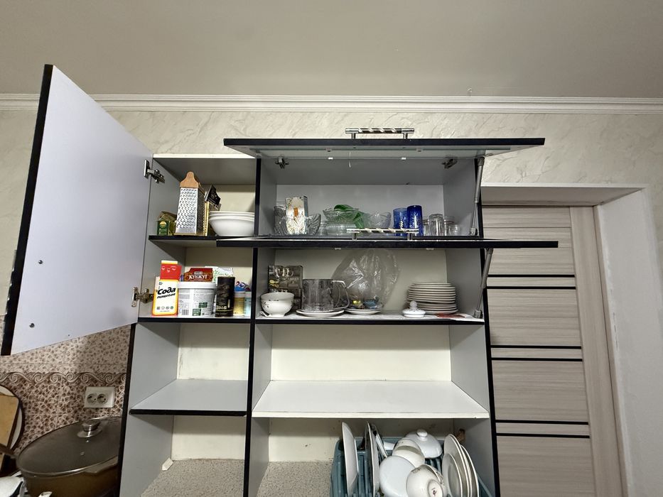 Буфет кухонный шкаф