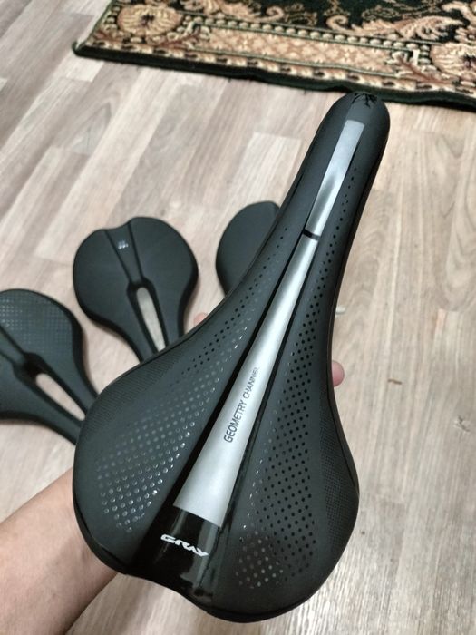 Сидушки новые мягкие