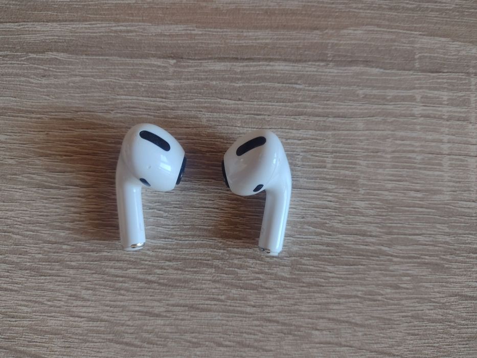 Apple Airpods Pro лява и дясна слушалка