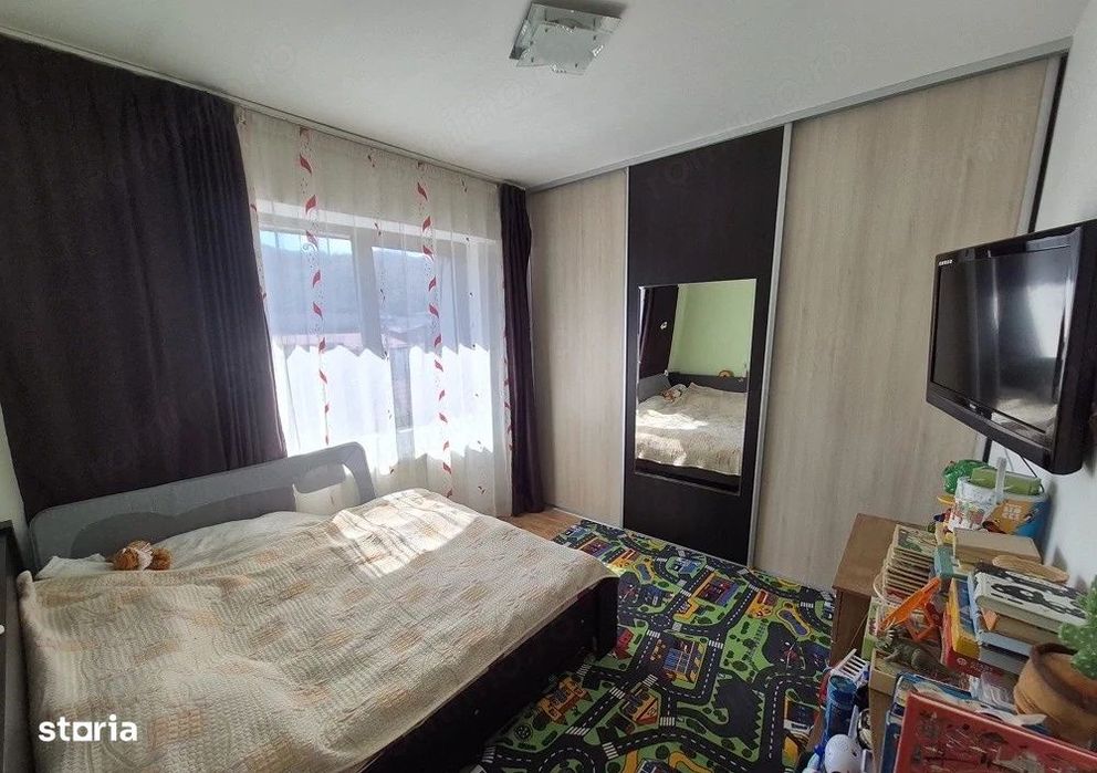 Apartament 3 camere , parcare, la intrare in Floresti — fotografia 3