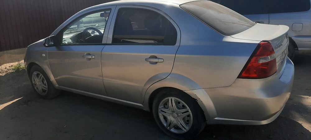 Шевролет Авео обем 1,4 автомат 2012ж.