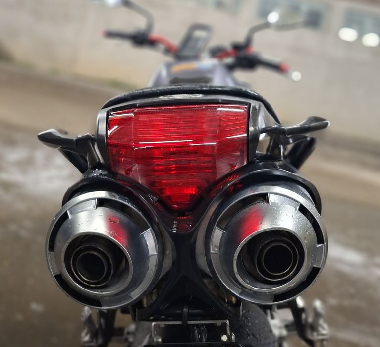 Yamaha Fazer 600