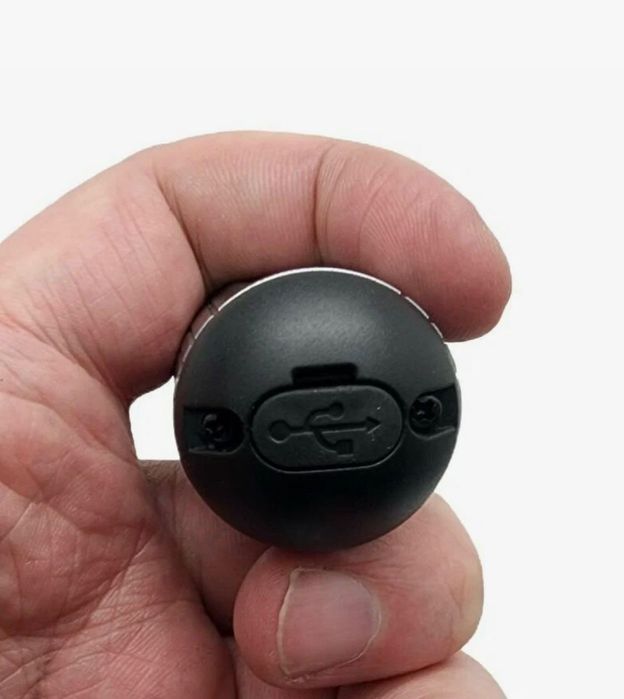 Аккумуляторная отвертка  с набором насадок 36 штук в 1