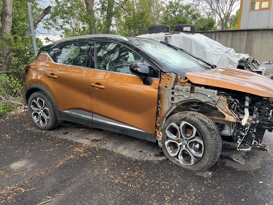 Renault Capture E-Tech Hybrid 2022г НА ЧАСТИ