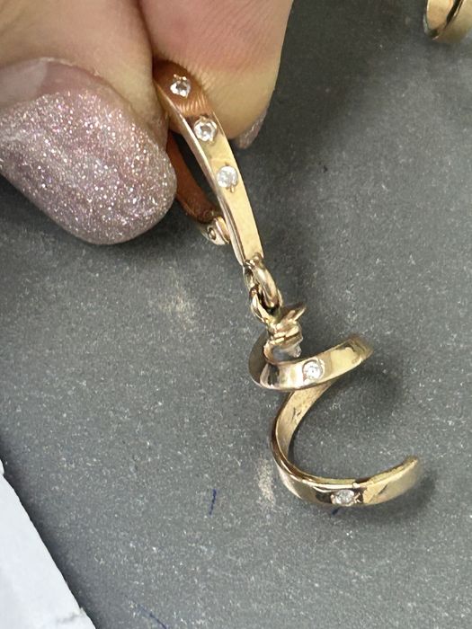 Серьги по 50000 за грамм