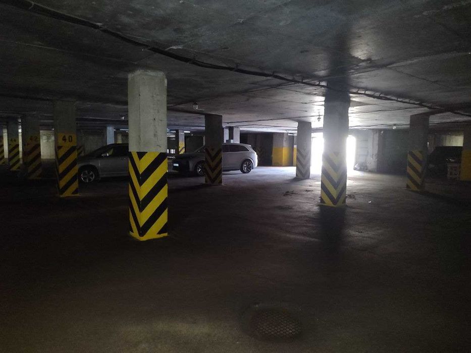 Продам место в паркинге