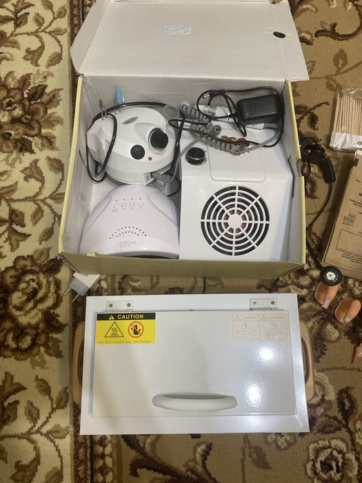 Продам все для маникюра