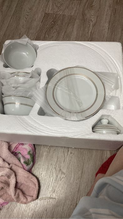 Посуда / сервиз на 52 предмета