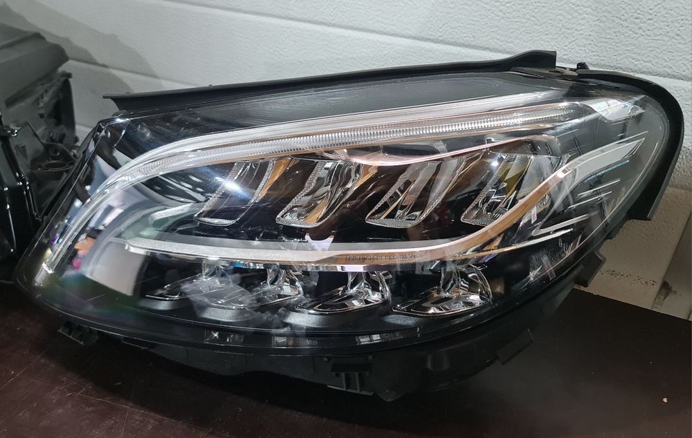 Far stanga dreapta Mercedes C Class W205 facelift Hight Performance