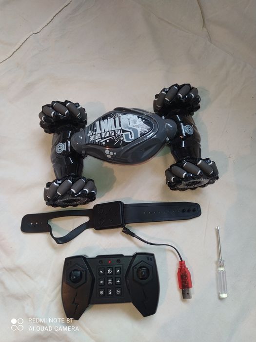 Продам машинку Stunt Car