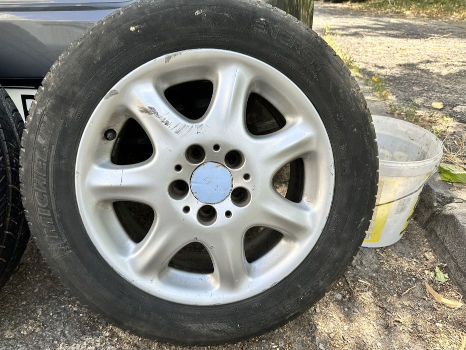 Алуминоеа джанти 16