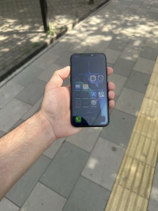 Продам телефон Айфон 11 Pro