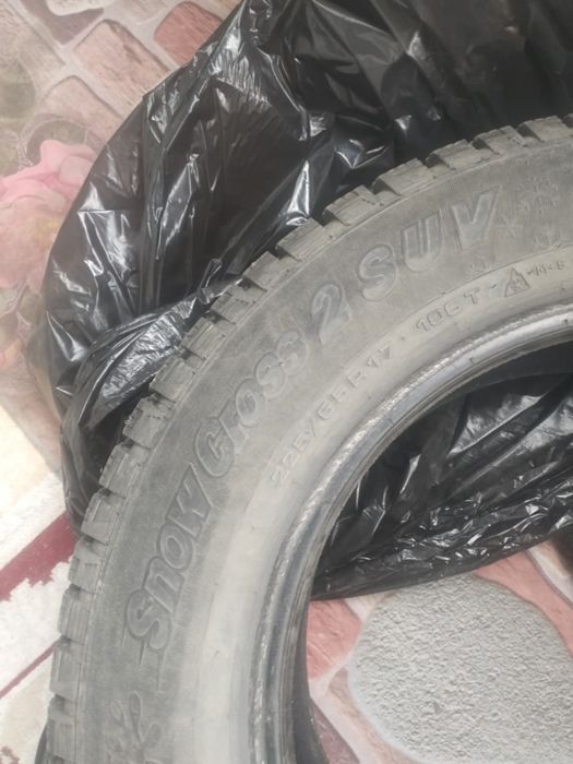 Продам шины Snow Cross 2 SUV