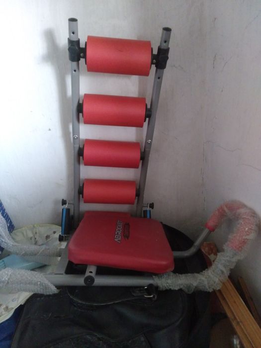 Тренажёр для пресса и корпуса