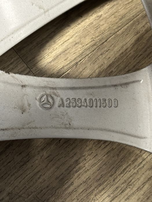 Roti iarna originale Mercedes GLC  235/60/R18