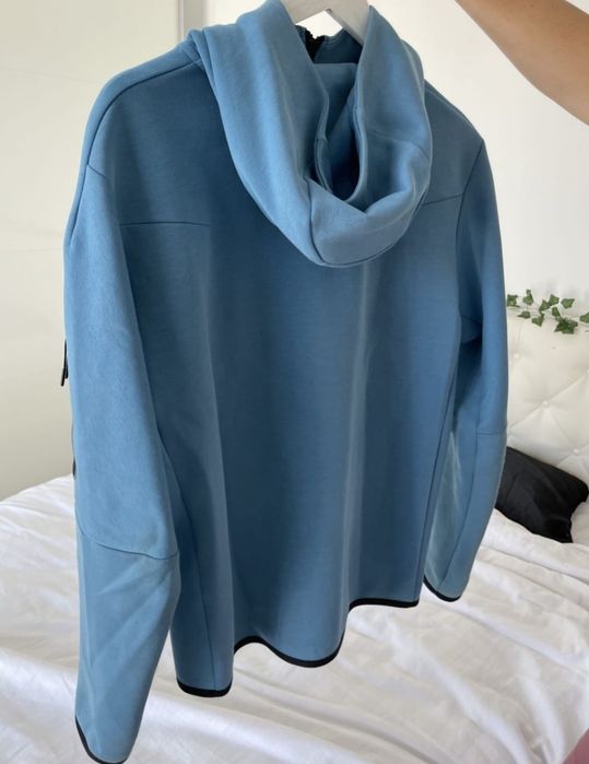 Vând Nike Tech fleece
