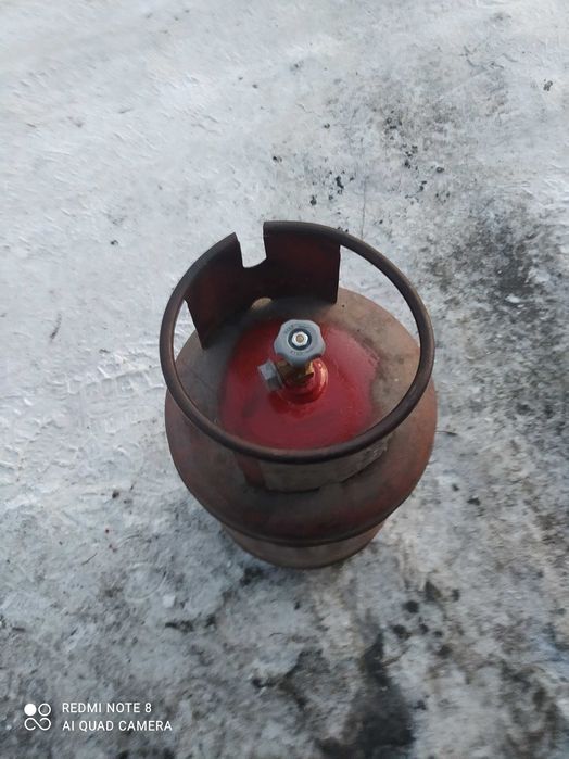 Маленький газ баллон с вентелем