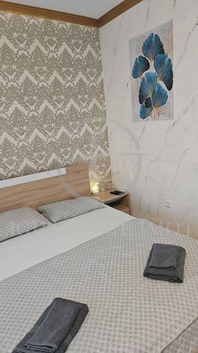 Продава се Едностаен апартамент в Пловдив, Център - 36 кв.м за 2409 €/кв.м - Снимка #2