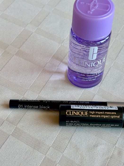 SALE! Козметика Clarins и Clinique