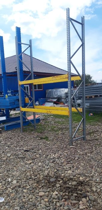 Lichidare de stoc la rafturi metalice profesionale reglabile la super