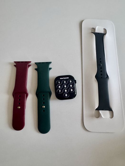 ПРОДАВАМ в гаранция Apple Watch S10 46mm Aluminium