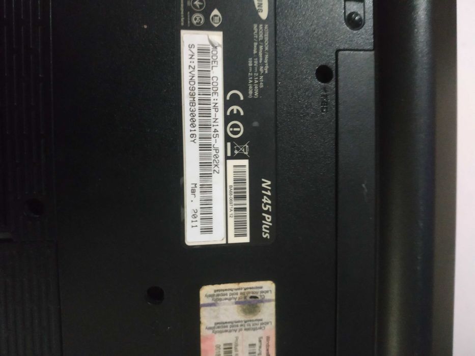 Продам нетбук на запчасти samsung