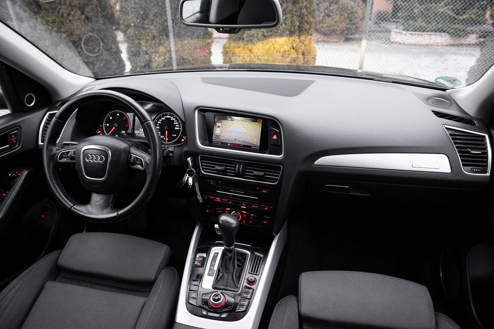 Audi Q5 2.0 TDI Quattro S-Tronic
Diesel • 2010 •