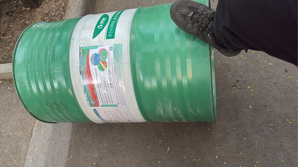 Бочки 200 л  пустые дл хозяства