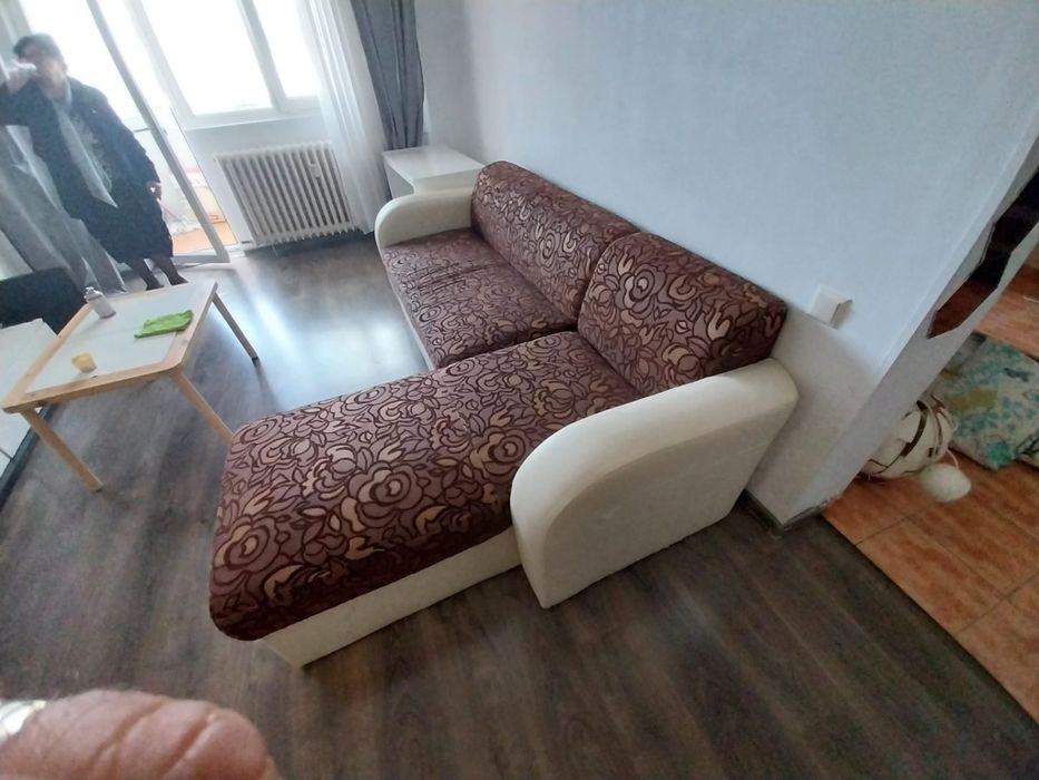 Canapea pe colt stare buna