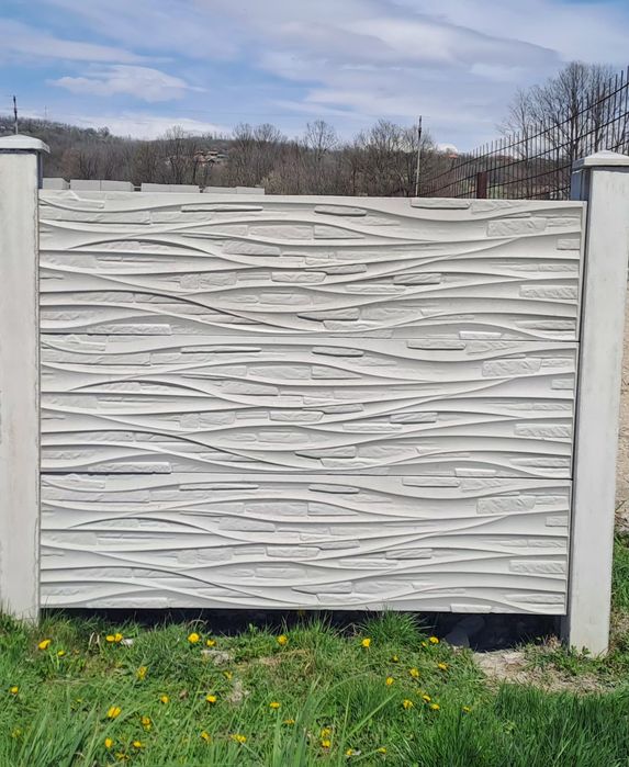 Clete Gard / Garduri, Placi de Gard si Stalpi din Beton Armat