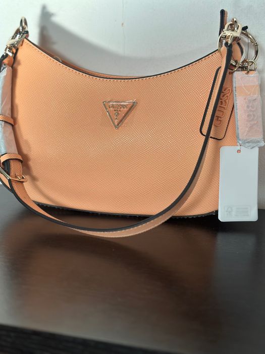 Чанта Guess пастелен цеят