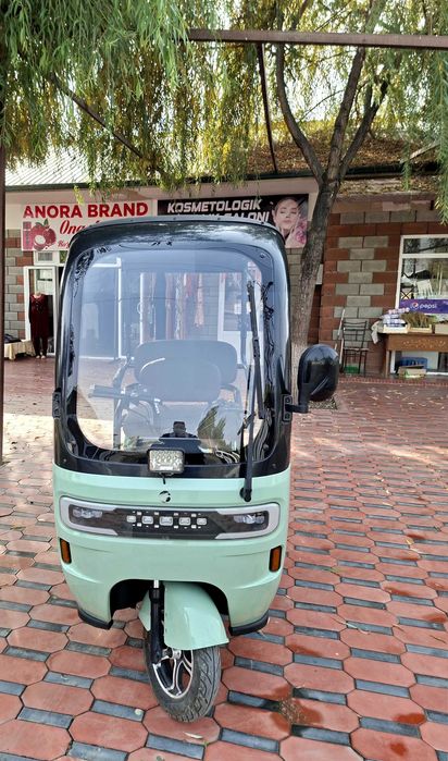 Трехколесный скутер