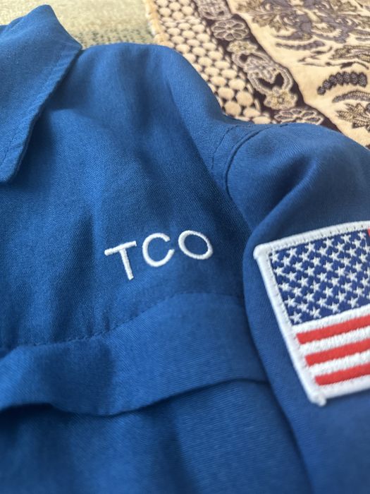 Продается Тшо куртка осений