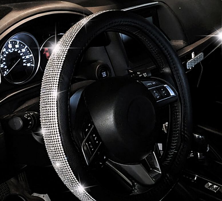 Калъф за волан с камъни 38 см. еко кожа